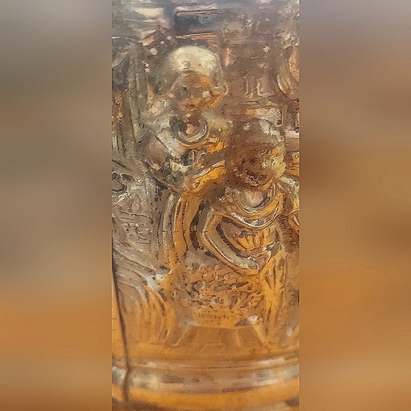 Peerage Footed Flower Pot - Picture 3 of 4